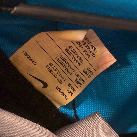 Nike Brasilia Small Training Duffel Bag Dual-Zip Multi Pocket Gym Bag - Picture 11 of 12